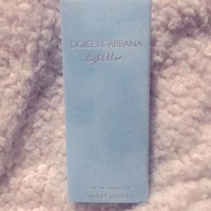 Women’s Dolce & Gabbana light blue perfume